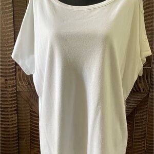 Pure White D & Co Essentials Scoop Neck Top w Button Detail Sleeves 1 X